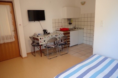 Chorvátsko Severná Dalmácia Apartmány Falk 8 dňový pobyt Bez stravy Vlastná April 2026 (25/04/26- 2/05/26)