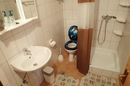 Chorvátsko Severná Dalmácia Apartmány Falk 8 dňový pobyt Bez stravy Vlastná April 2026 (25/04/26- 2/05/26)