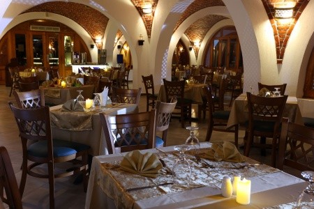 Egypt Marsa Alam Beach Safari Nubian Resort 11 dňový pobyt All Inclusive Letecky Letisko: Viedeň May 2026 ( 6/05/26-16/05/26)