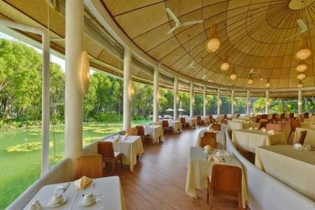 Maldivy  Dreamland Resort	(Baa Atol) 10 dňový pobyt Polpenzia Letecky Letisko: Praha September 2025 (11/09/25-20/09/25)