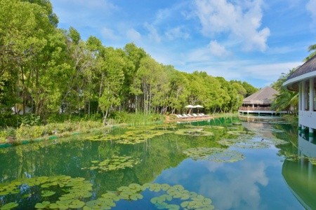 Maldivy  Dreamland Resort	(Baa Atol) 10 dňový pobyt Polpenzia Letecky Letisko: Praha September 2025 (11/09/25-20/09/25)