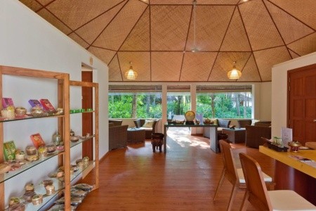 Maldivy  Dreamland Resort	(Baa Atol) 10 dňový pobyt Polpenzia Letecky Letisko: Praha September 2025 (11/09/25-20/09/25)