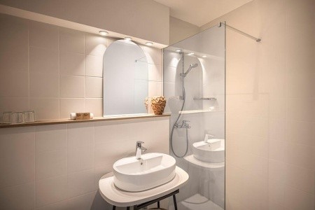 Dalmacija Places Hotel By Valamar - 42