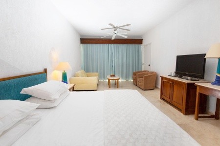 Cyprus Paphos (Pafos) Coral Beach Hotel & Resort 8 dňový pobyt All Inclusive Letecky Letisko: Bratislava July 2026 (31/07/26- 7/08/26)