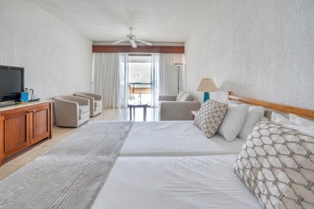 Cyprus Paphos (Pafos) Coral Beach Hotel & Resort 8 dňový pobyt All Inclusive Letecky Letisko: Bratislava July 2026 (31/07/26- 7/08/26)