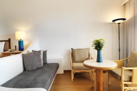 Cyprus Paphos (Pafos) Coral Beach Hotel & Resort 8 dňový pobyt All Inclusive Letecky Letisko: Bratislava July 2026 (31/07/26- 7/08/26)