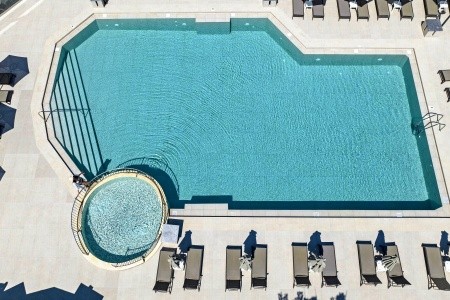 Vantaris Luxury Beach Resort - 4