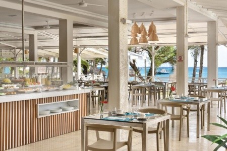Coral Azur Beach Resort (Mon Choisy)