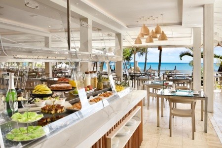 Coral Azur Beach Resort (Mon Choisy)