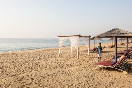 Spojené arabské emiráty Fujairah Miramar Al Aqah Beach Resort 4 dňový pobyt All Inclusive Letecky Letisko: Praha February 2026 ( 7/02/26-10/02/26)