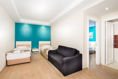 Green Bay Resort & Spa - 88