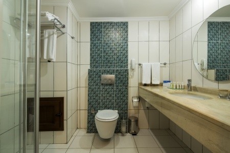 Green Bay Resort & Spa - 91