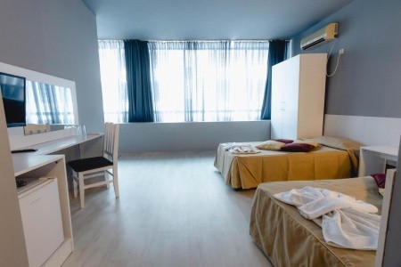 Bulharsko Slnečné Pobrežie Sun Palace 15 dňový pobyt All Inclusive Letecky Letisko: Košice July 2026 (14/07/26-28/07/26)