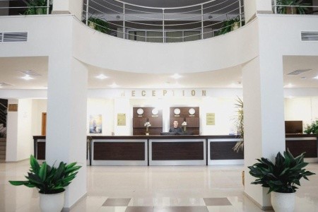 Bulharsko Slnečné Pobrežie Sun Palace 15 dňový pobyt All Inclusive Letecky Letisko: Košice July 2026 (14/07/26-28/07/26)