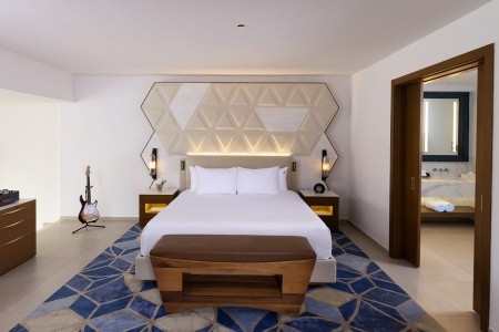 Hard Rock Hotel & Casino - 33