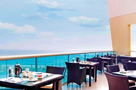 Spojené arabské emiráty Fujairah Radisson Blu Fujairah 10 dňový pobyt Plná penzia Letecky Letisko: Praha January 2026 ( 6/01/26-15/01/26)