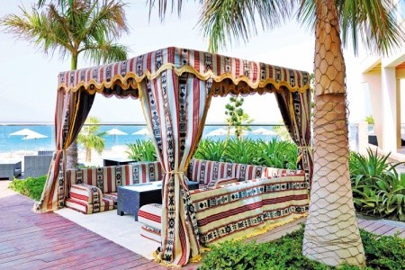 Spojené arabské emiráty Fujairah Radisson Blu Fujairah 10 dňový pobyt Plná penzia Letecky Letisko: Praha January 2026 ( 6/01/26-15/01/26)