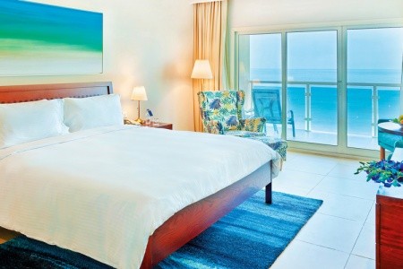 Spojené arabské emiráty Fujairah Radisson Blu Fujairah 10 dňový pobyt Plná penzia Letecky Letisko: Praha January 2026 ( 6/01/26-15/01/26)