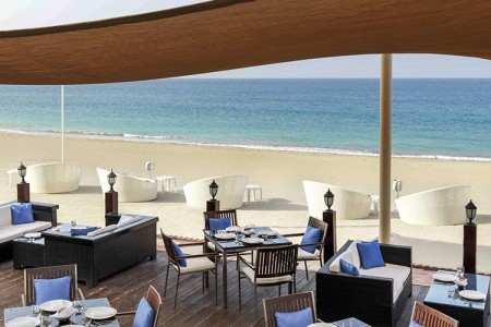 Spojené arabské emiráty Fujairah Radisson Blu Fujairah 10 dňový pobyt Plná penzia Letecky Letisko: Praha January 2026 ( 6/01/26-15/01/26)