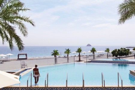 Spojené arabské emiráty Fujairah Radisson Blu Fujairah 10 dňový pobyt Plná penzia Letecky Letisko: Praha January 2026 ( 6/01/26-15/01/26)