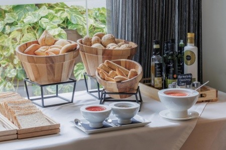 Španielsko Barcelona Vilamari 13 dňový pobyt Raňajky Letecky Letisko: Praha October 2025 (31/10/25-12/11/25)