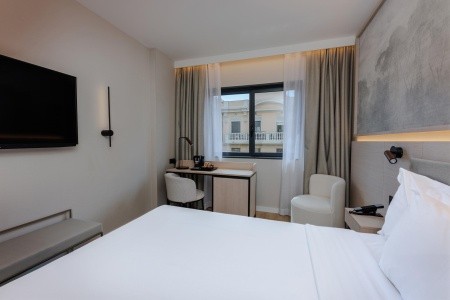 Španielsko Barcelona Vilamari 13 dňový pobyt Raňajky Letecky Letisko: Praha October 2025 (31/10/25-12/11/25)