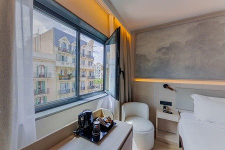 Španielsko Barcelona Vilamari 13 dňový pobyt Raňajky Letecky Letisko: Praha October 2025 (31/10/25-12/11/25)