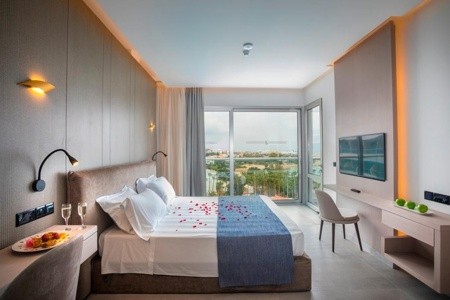 Cyprus Protaras Cavo Maris 12 dňový pobyt Raňajky Letecky Letisko: Bratislava August 2026 (10/08/26-21/08/26)