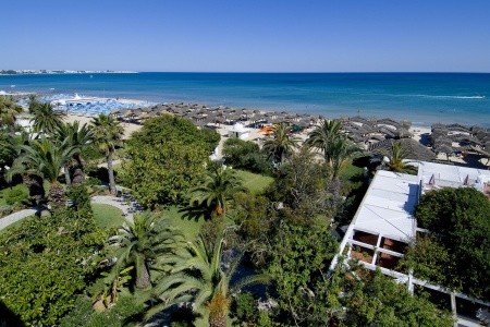 The Orangers Beach Resort & Bungalows - 8