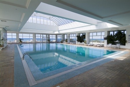 The Orangers Beach Resort & Bungalows - 10