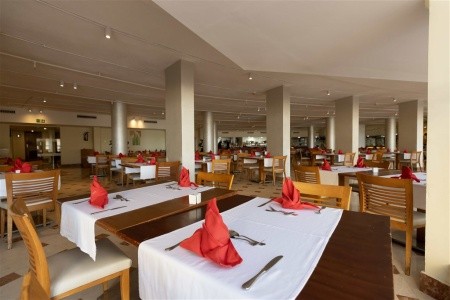 Amwaj Beach Club Resort & Aqua Park - 18