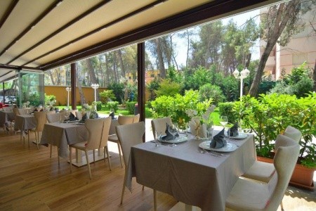 Albánie, Durrës, Sandy Beach, za <span>36.745</span> Kč