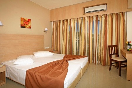 Katrin Hotel & Bungalovy - 41