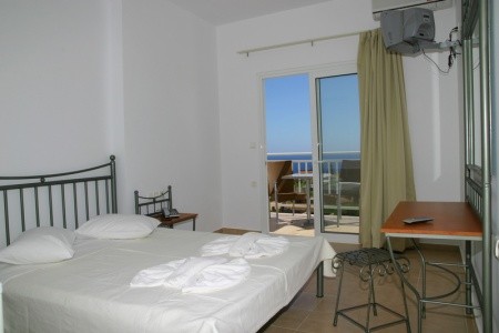 Chrissy's Paradise - 35