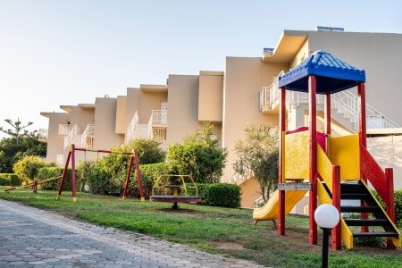 Chrissy's Paradise - 49