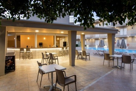 Chrissy's Paradise - 53