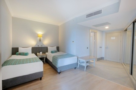 Side Crown Palace - 71