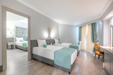 Side Crown Palace - 82