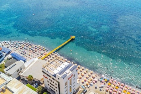 Albánie, Durrës, Aragosta, za <span>19.295</span> Kč