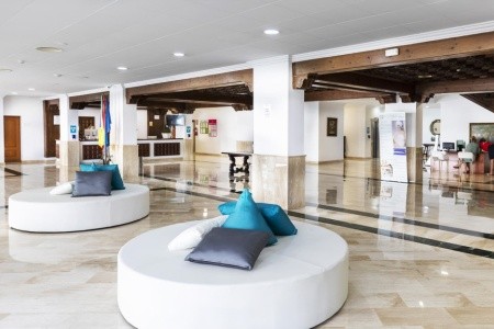 Kanárske ostrovy Tenerife Blue Sea Puerto Resort 4 dňový pobyt Polpenzia Letecky Letisko: Budapešť May 2026 (30/05/26- 2/06/26)