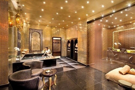 Bahi Ajman Palace Hotel