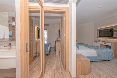 Turecko Turecká riviéra Meryan 11 dňový pobyt Ultra All inclusive Letecky Letisko: Praha July 2026 (25/07/26- 4/08/26)