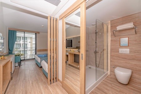 Turecko Turecká riviéra Meryan 11 dňový pobyt Ultra All inclusive Letecky Letisko: Praha July 2026 (25/07/26- 4/08/26)