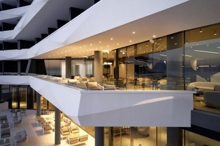 Grand Hotel View - 12