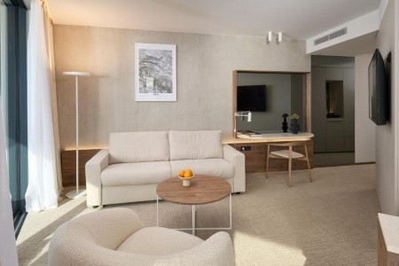 Grand Hotel View - 25