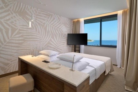 Grand Hotel View - 32