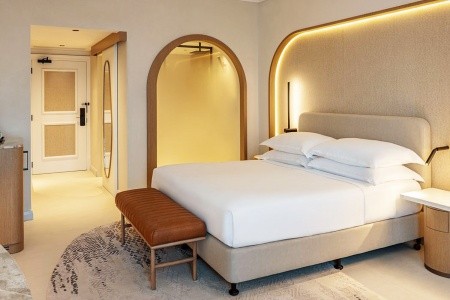 Spojené arabské emiráty Dubaj Sheraton Jumeirah Beach Resort & Towers 10 dňový pobyt Plná penzia Letecky Letisko: Praha March 2026 (21/03/26-30/03/26)