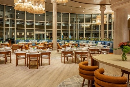 Spojené arabské emiráty Dubaj Sheraton Jumeirah Beach Resort & Towers 10 dňový pobyt Plná penzia Letecky Letisko: Praha March 2026 (21/03/26-30/03/26)