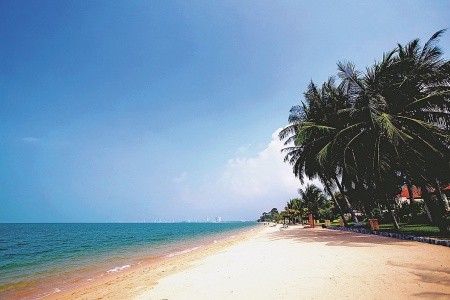 Thajsko Pattaya Sea Sand Sun Resort & Villas 13 dňový pobyt Polpenzia Letecky Letisko: Praha December 2025 (19/12/25-31/12/26)