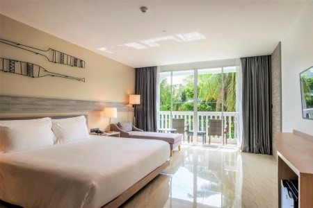 Thajsko Krabi Centara Ao Nang Beach Resort & Spa 13 dňový pobyt Polpenzia Letecky Letisko: Praha May 2026 (17/05/26-29/05/26)